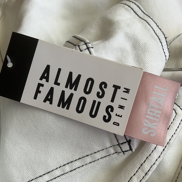 NWT Almost Famous  Skirtall Junior Overall Skirt SZ-JR 11 - Picture 11 of 11